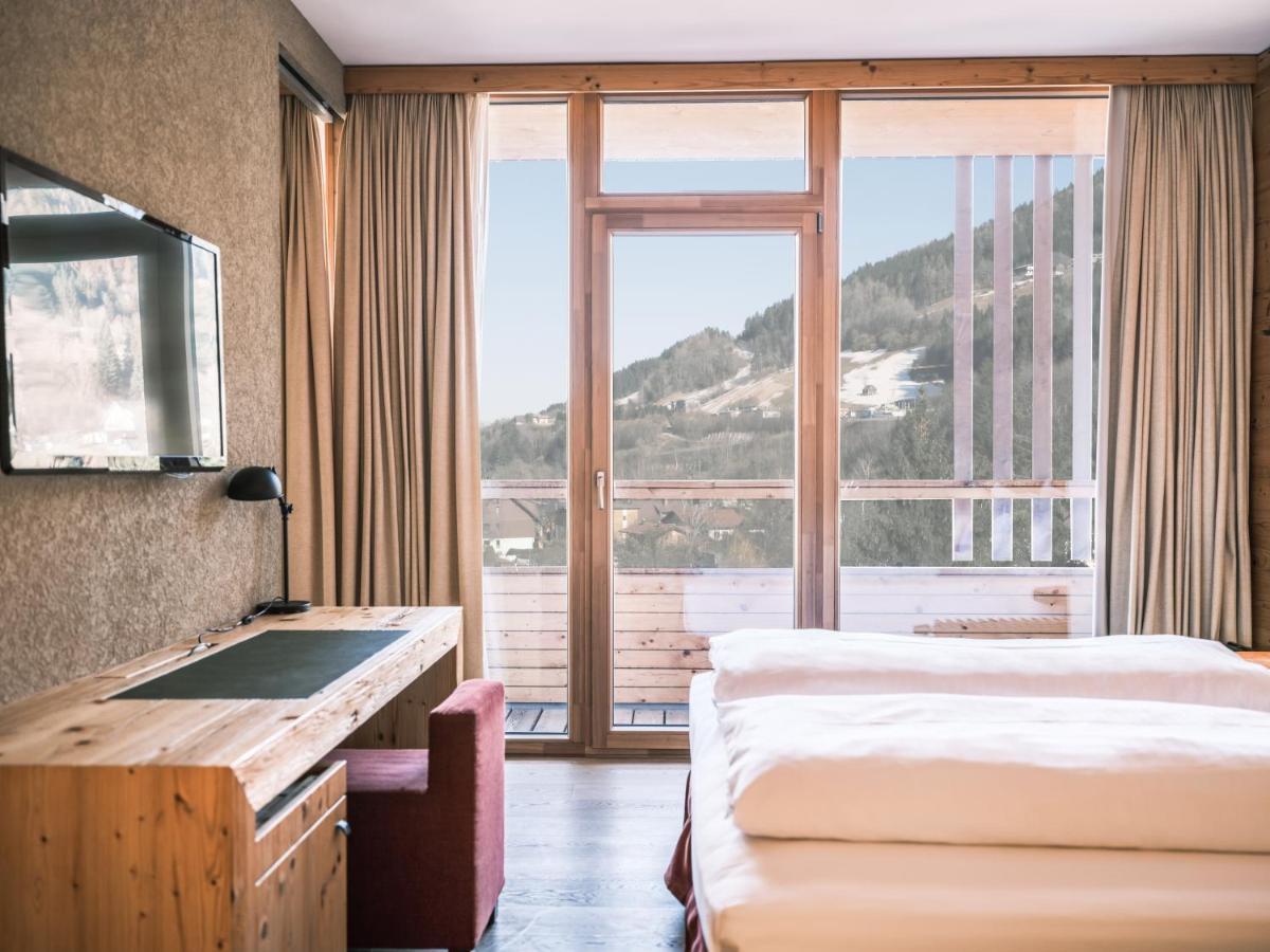 Suite mit Talblick und Balkon