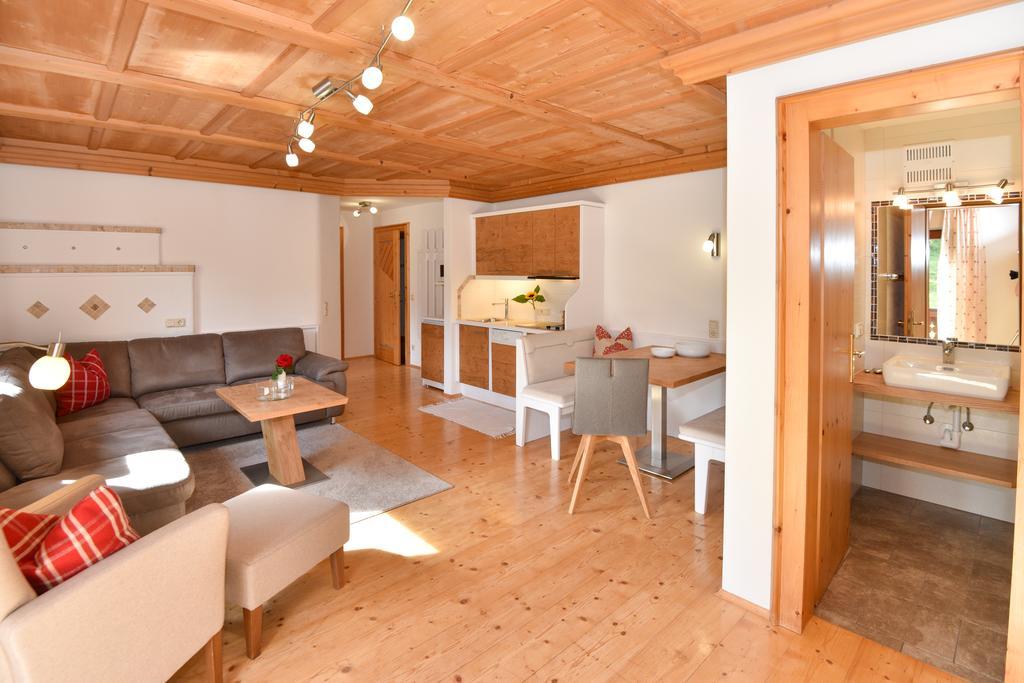 Apartment mit 2 Schlafzimmern und Balkon